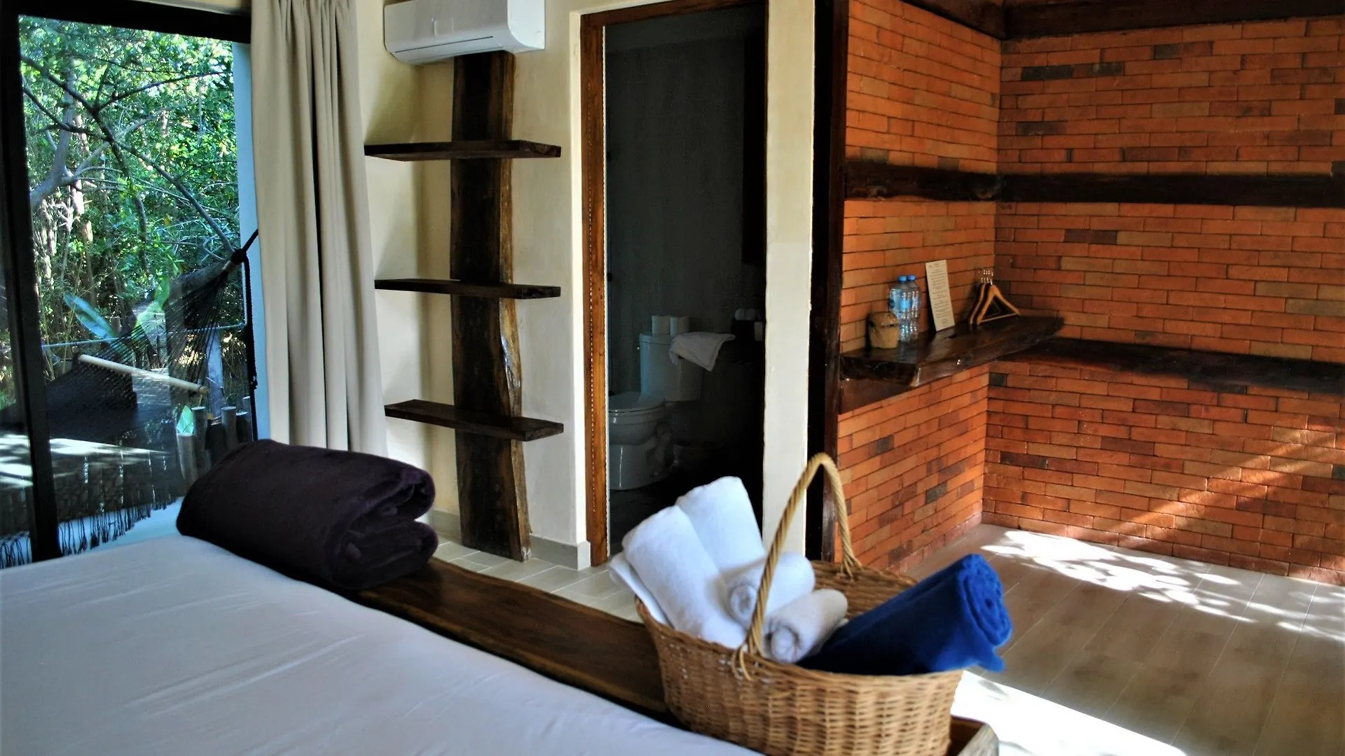 **  Hotel Sunset Tulum Meksyk